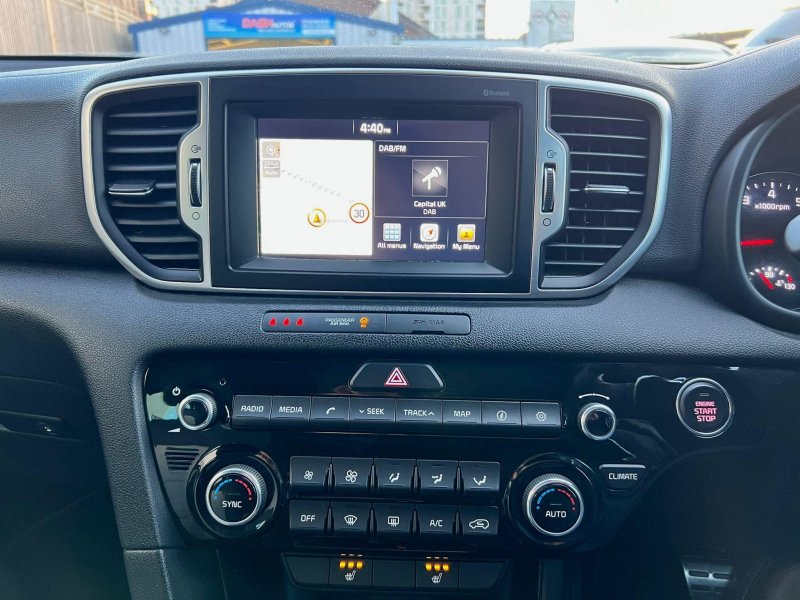 KIA SPORTAGE