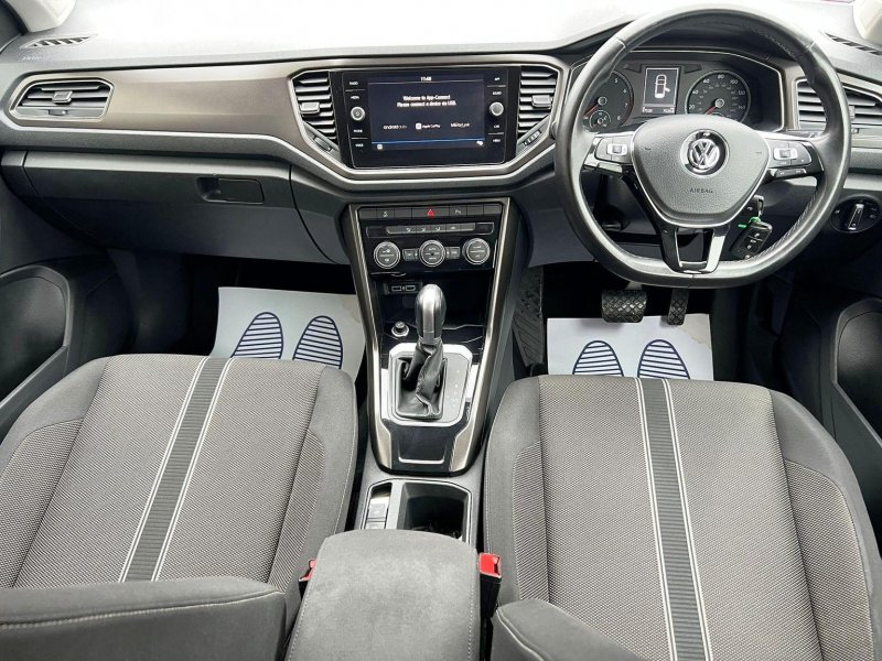 VOLKSWAGEN T-ROC