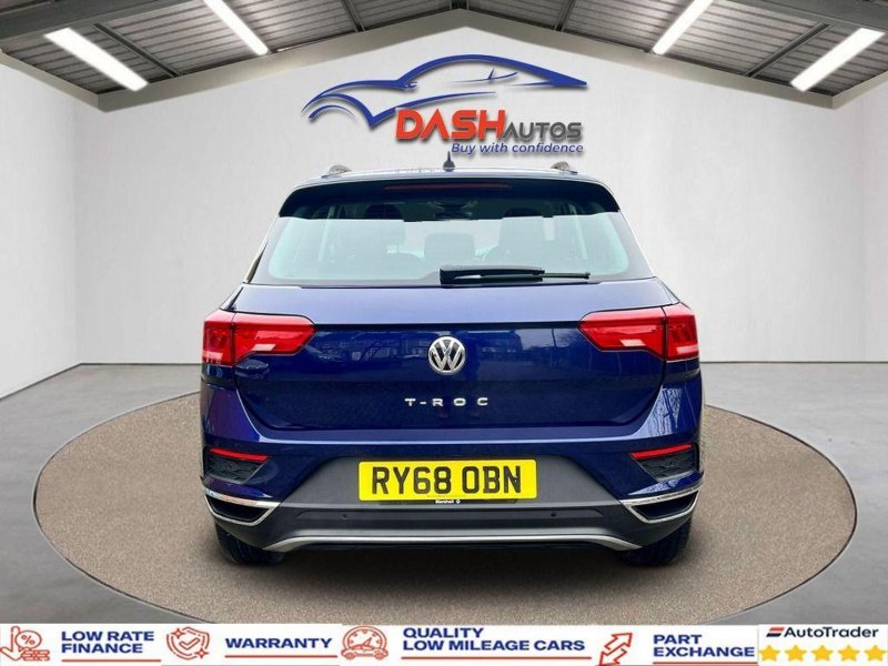 VOLKSWAGEN T-ROC