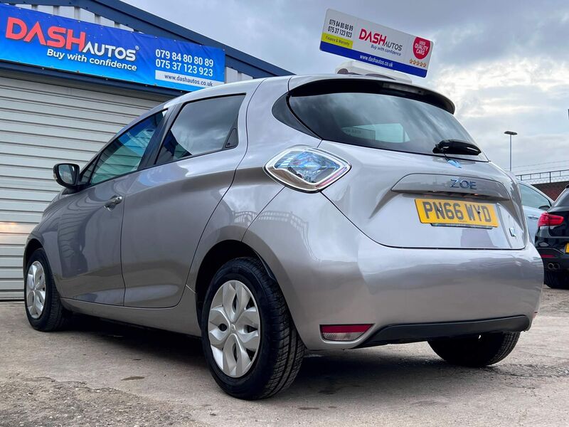 RENAULT ZOE
