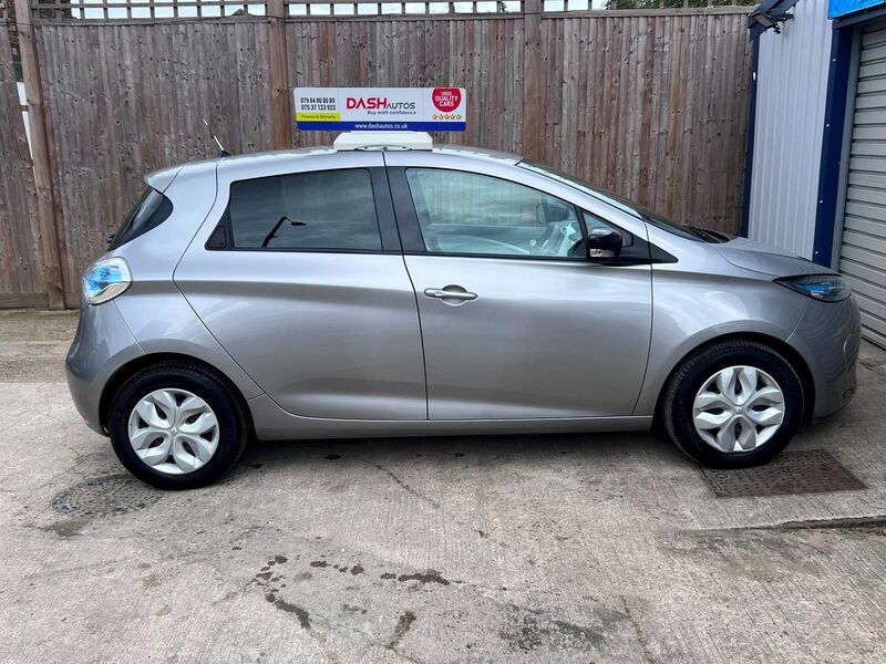 RENAULT ZOE