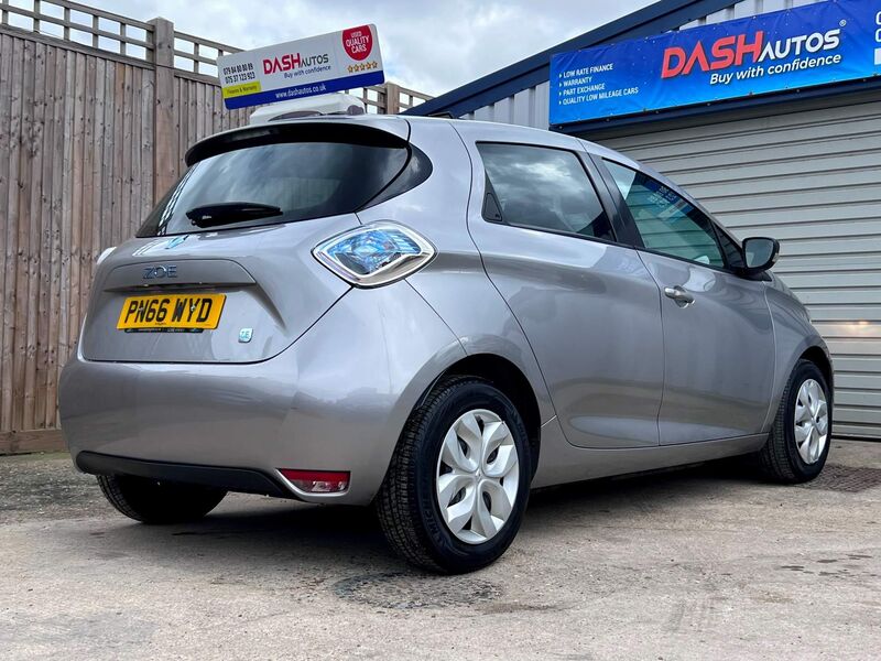 RENAULT ZOE
